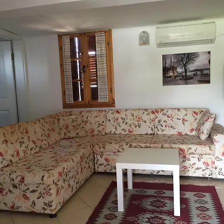 Apart Otel Mono *